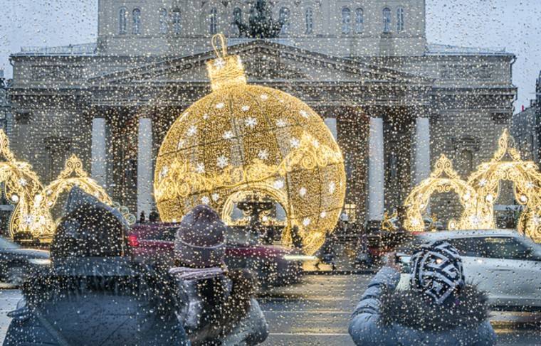 Слабый снег и небольшой мороз обещают синоптики в Москве