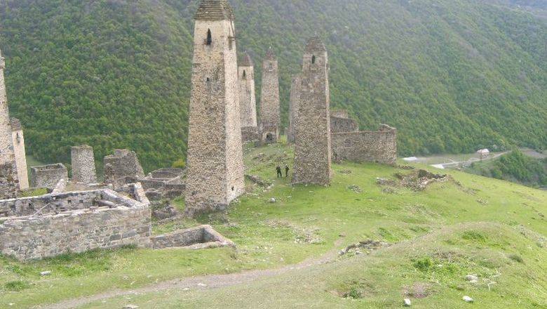 Два человека, причастных к разрушению древних башен в Ингушетии, задержаны