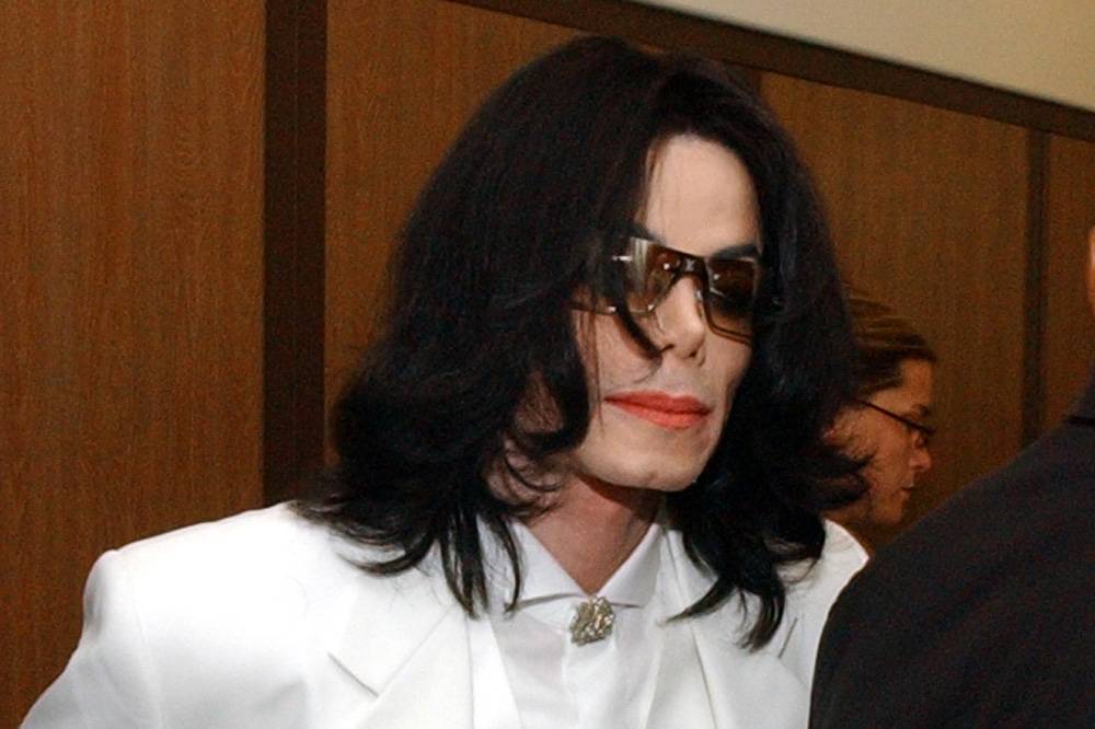 Суд разрешил героям «Покидая Неверленд» подать иски к компаниям Майкла Джексона