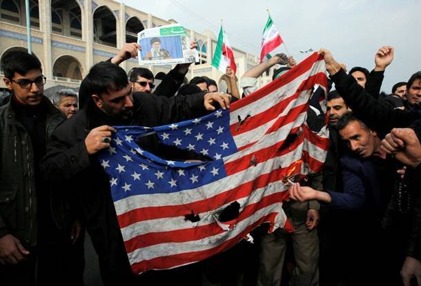 В городах Ирака тысячи людей вышли на траурное шествие с лозунгами "Смерть Америке!" - Cursorinfo: главные новости Израиля