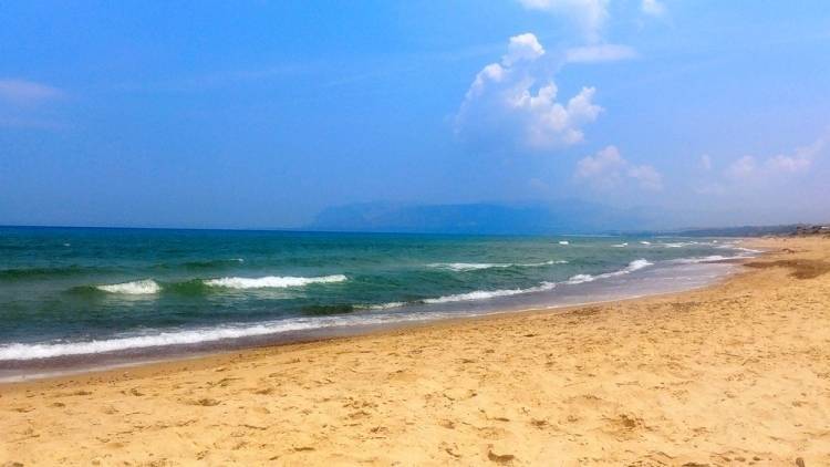 Туристы пытались вывезти более 10 тонн песка с пляжей Сардинии