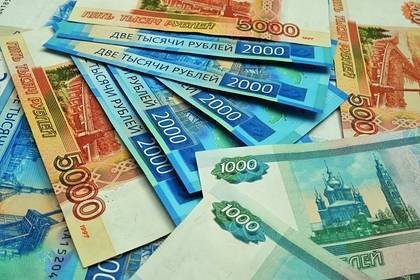 Названы самые подделываемые в России банкноты