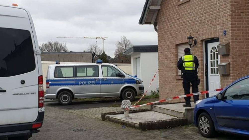 Загадочные убийства в Северном Рейне-Вестфалии: в доме нашли три окровавленных тела