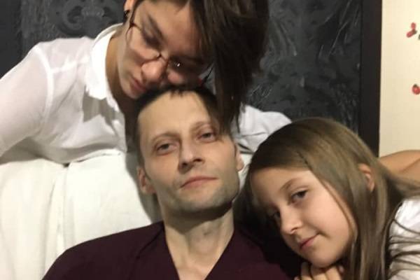 Писатель Цыпкин попросил финансово помочь семье онколога Павленко