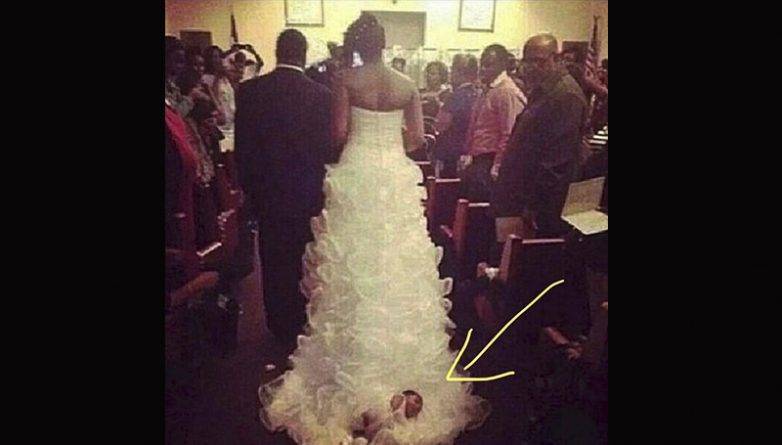 Невеста шла к алтарю, привязав своего малыша к свадебному платью