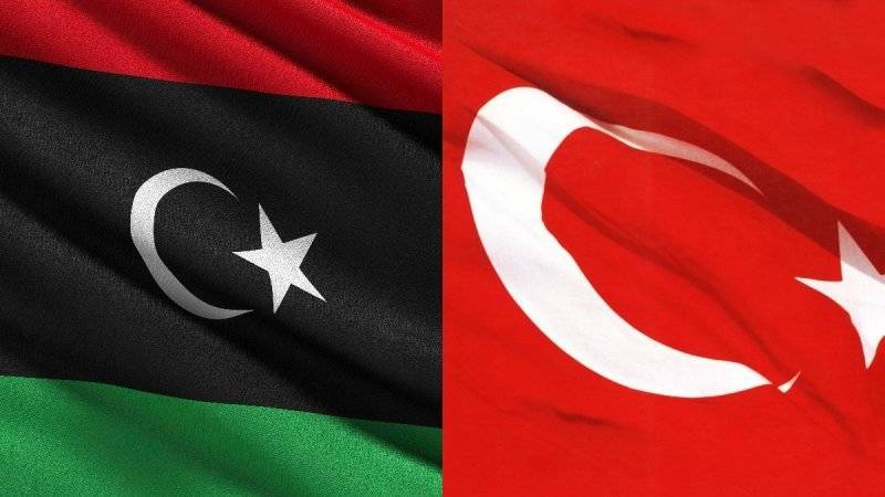 Турецкие военные выдвинулись в Ливию для поддержки террористов ПНС