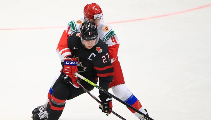 Молодые российские хоккеисты уступили канадцам в драматичном финале чемпионата мира