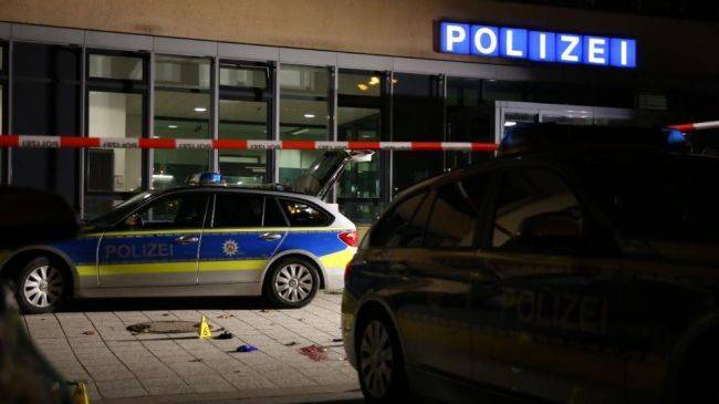 В ФРГ полиция застрелила немецкого турка, кричавшего: «Аллах акбар»