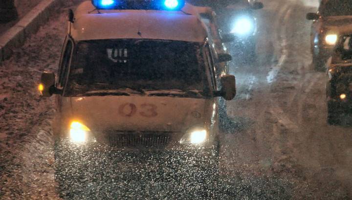 Рецидивист из Архангельска ударил ножом водителя скорой за отказ пропустить его