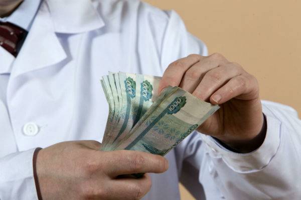 Работодатели планируют повысить россиянам зарплату