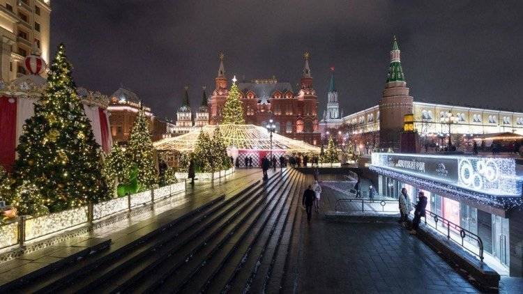 Синоптики пообещали москвичам снегопад в ночь на Рождество