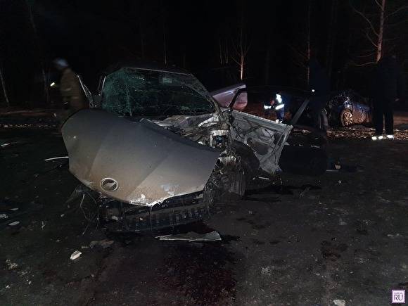 На трассе Екатеринбург — Курган в тройном ДТП погибли четыре человека, в том числе ребенок