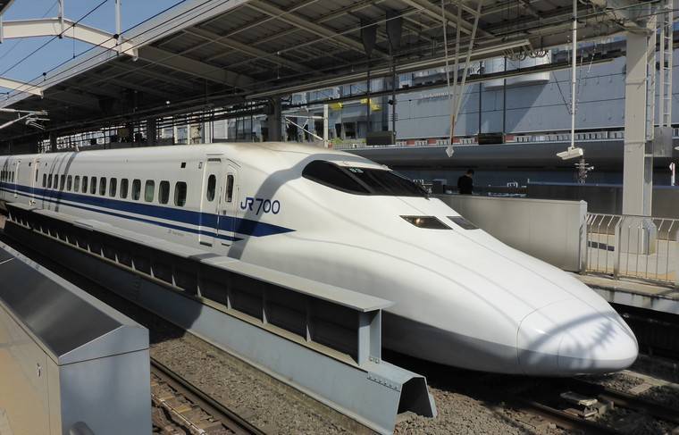 Экс-глава Nissan бежал из Токио в Осаку на скоростном «синкансене»