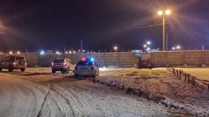 В Киришах водитель погиб, врезавшись в забор