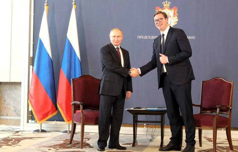 Вучич поздравил Путина с Рождеством и пригласил в Сербию