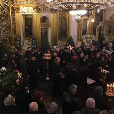 Хирурга-онколога Андрея Павленко похоронили на Киновеевском кладбище в Петербурге