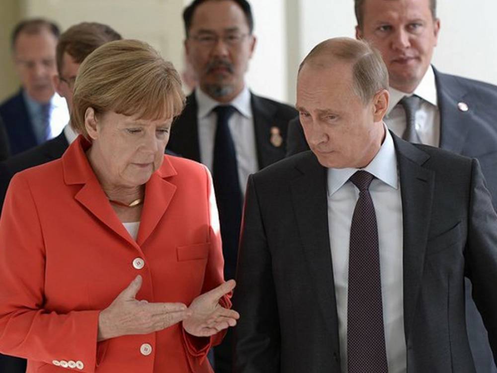 Меркель приедет в Россию по приглашению Путина 11 января
