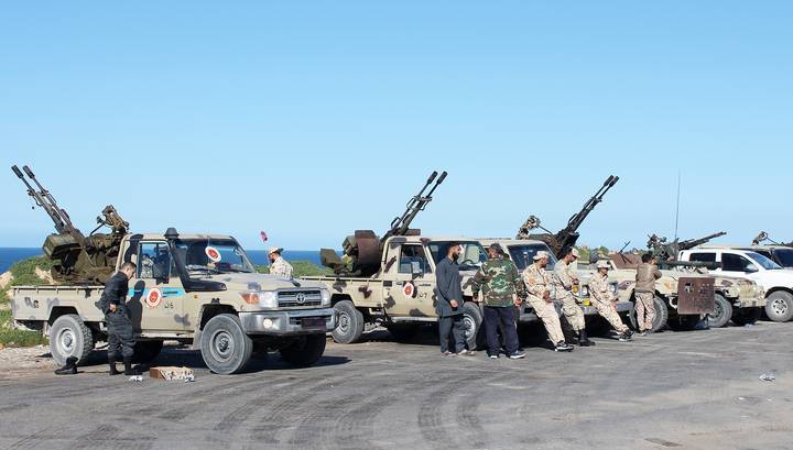 Армия маршала Хафтара захватила военную базу и морской порт города Сирт