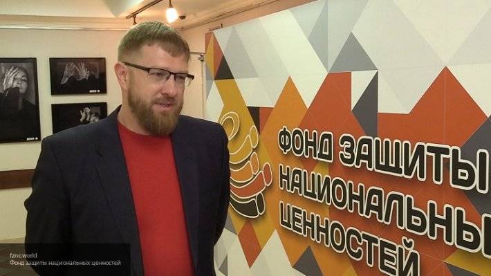 Российский журналист обвинил "либеральные" СМИ в измене Родине