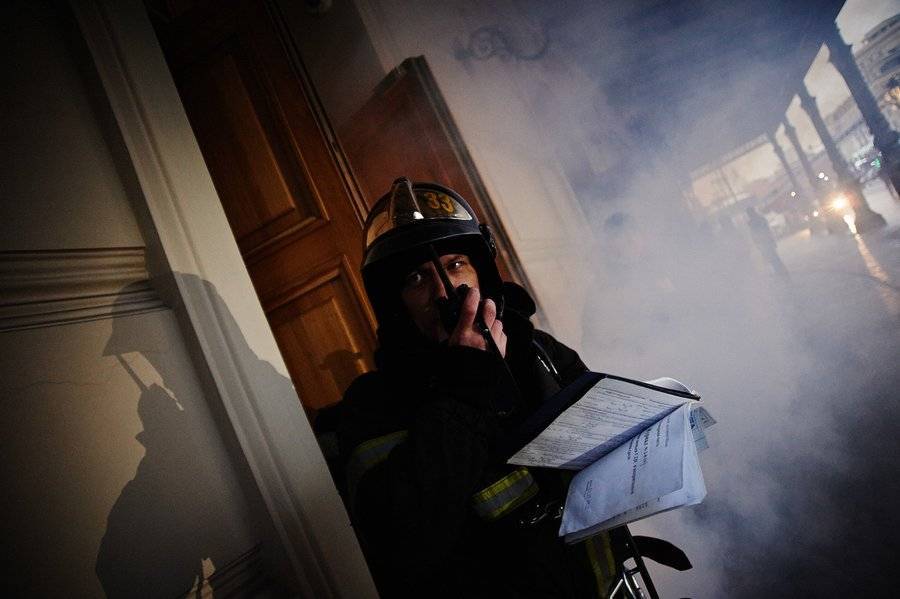 Погибший обнаружен после пожара в жилом доме в центре Москвы