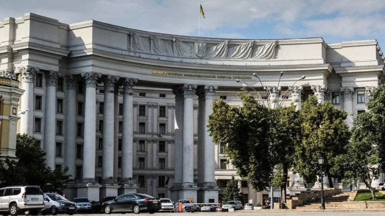 Украинский МИД прокомментировал предстоящий визит Меркель в Москву