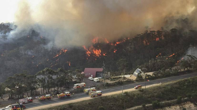 Джонсон предложил Австралии помощь в связи с пожарами