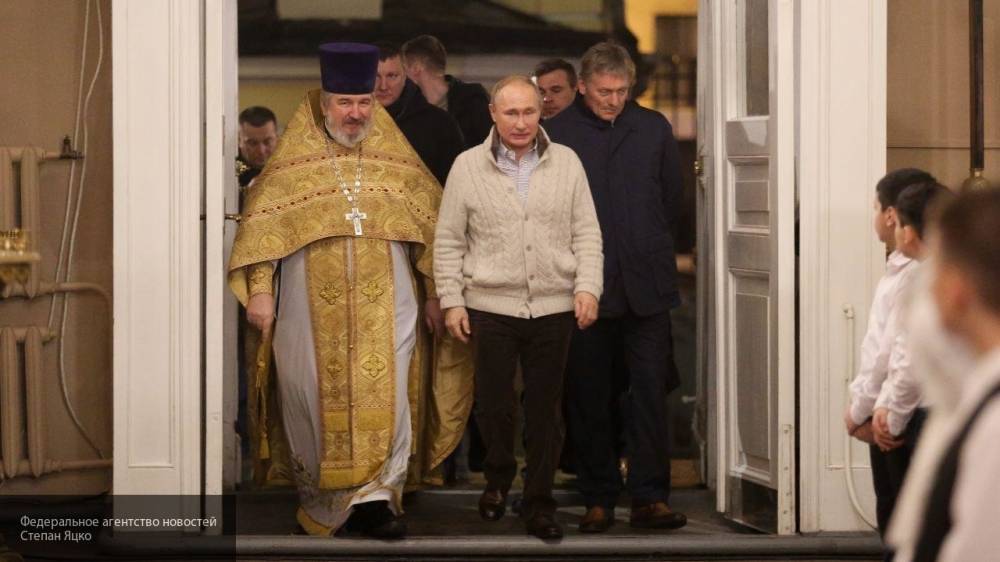 Православные христиане в России отмечают Рождество Христово