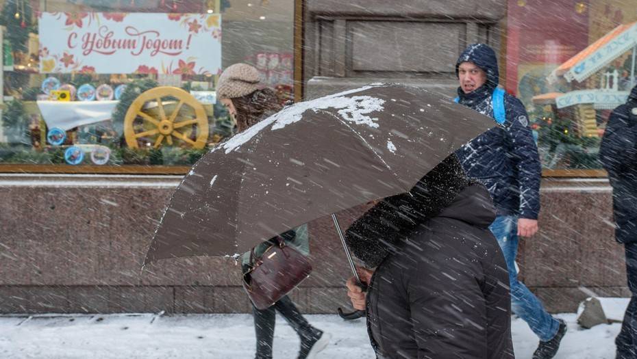 Циклонический вихрь принес на Рождество в Петербург дожди с мокрым снегом
