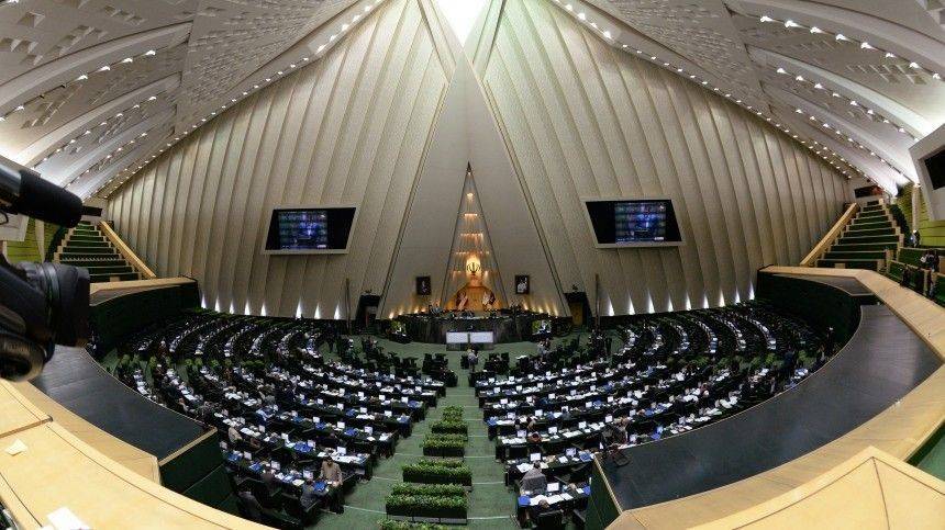 Парламент Ирана признал Армию США террористической организацией