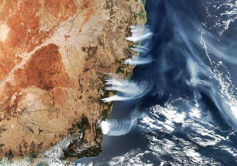 Дым от лесных пожаров в Австралии достиг берегов Америки