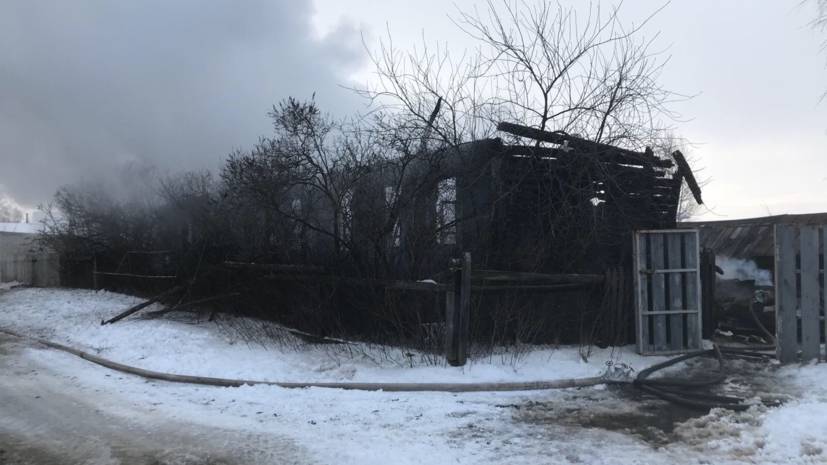 Три человека погибли при пожаре в доме в Нижегородской области