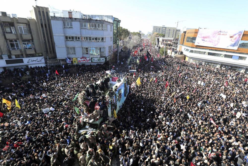 В Иране после смертельной давки отложили похороны Сулеймани