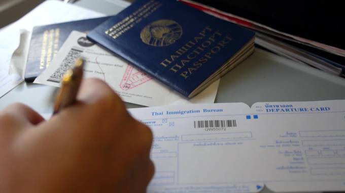 Паспорт россиян потерял в ценности. Речь о визах