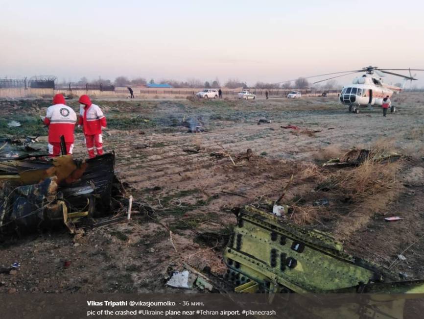 Опубликовано фото с места крушения украинского самолета в Тегеране