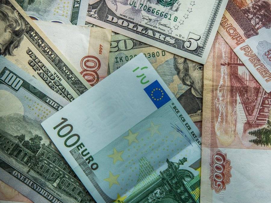 Из квартиры в Москве украли валюту и украшения на 7 миллионов рублей