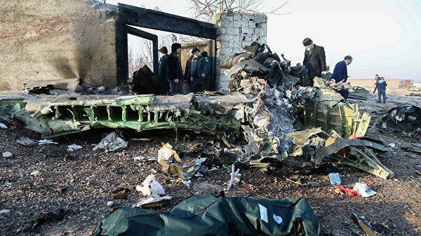 Украинский пассажирский самолет разбился Тегеране, 177 человек погибли