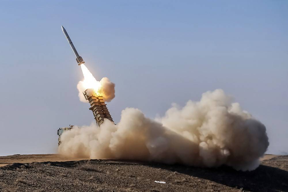 Иран нанёс ракетный удар по американским военным базам в Ираке