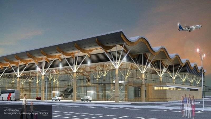 Неизвестный мужчина заявил, что терминал аэропорта Одессы заминирован