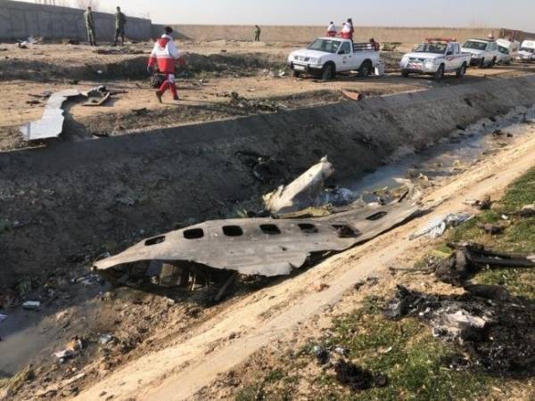 МИД Украины: на борту разбившегося в Иране Boeing находились граждане 7 стран