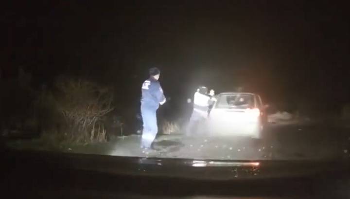 Крымские полицейские 35 километров со стрельбой гнали пьяного нарушителя. Видео