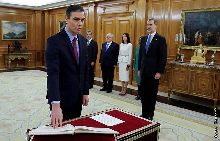 Педро Санчес официально возглавил правительство Испании