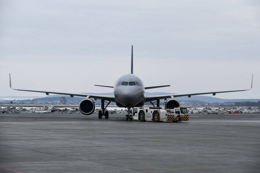 Маршруты трех рейсов "России" изменены после крушения Boeing 737 в Иране