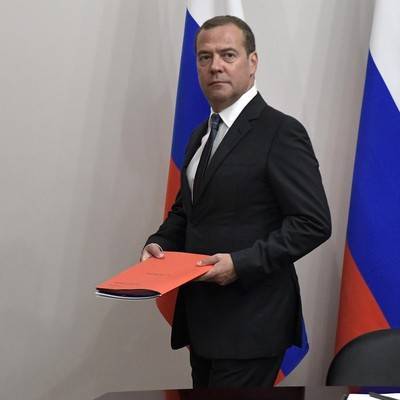 Дмитрий Медведев поручил проработать вопрос о безопасности полетов в регионе Ближнего Востока