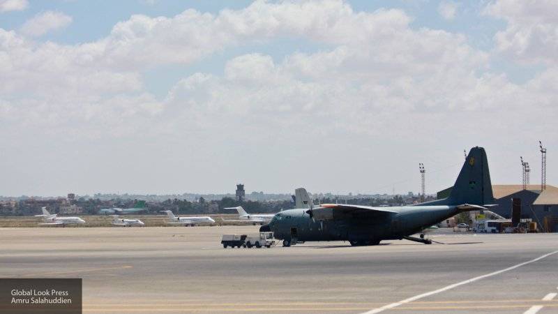 Авиаперевозчиков предупредили о бесполетной зоне в районе аэропорта Митига в Ливии