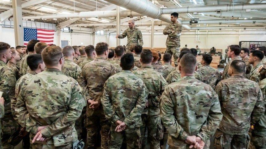 Глава Пентагона: армия США остается в боевой готовности после событий в Ираке