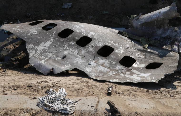 В Иране заявили, что разбившийся в Тегеране Boeing загорелся в воздухе