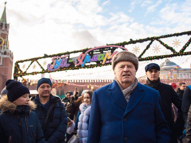 «Да мы с вами все холопы»: Жириновский оправдался за «крепостных» и раздачу денег