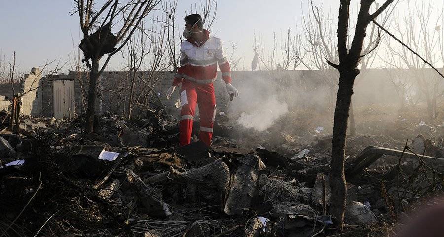 В СНБО Украины назвали основные версии авиакатастрофы в Иране