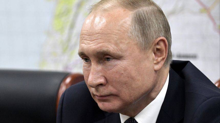 Путин в Крыму наблюдал за учениями Северного и Черноморского флотов