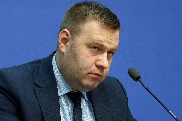 Украинский министр проездил в командировках семь зарплат